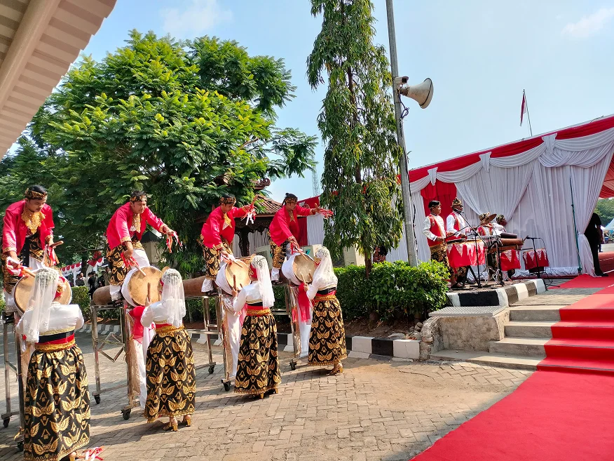 Foto Tari Rampak Bedug